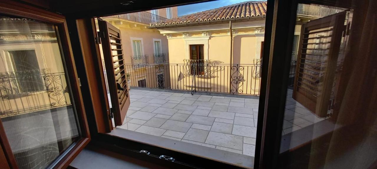 La Terrazza Del Quarto LʼAquila Eksteriør bilde